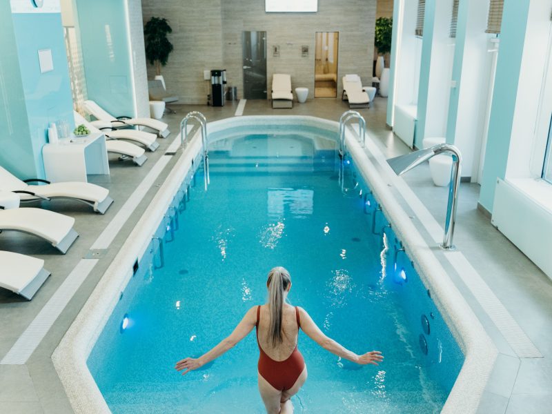 Comment entretenir le puits de décompression de sa piscine Desjoyaux ?