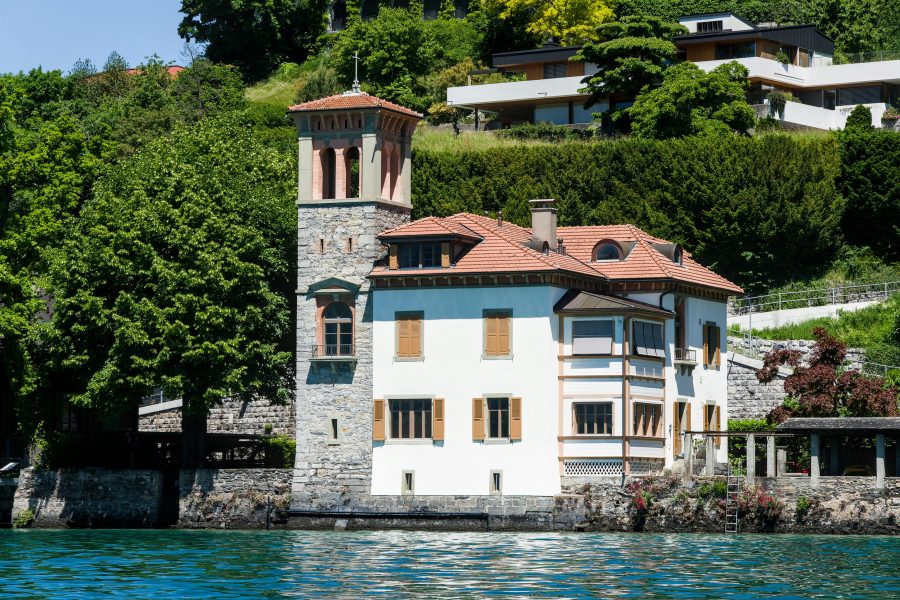 Où se trouvait la maison d&rsquo;Alain Delon en Suisse ?