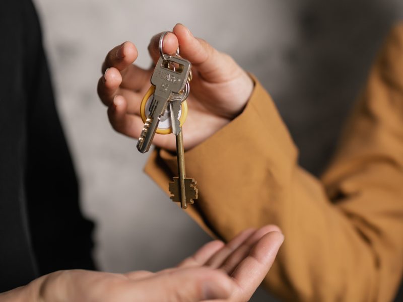 Échanger un bien immobilier, ça fait vraiment économiser ?