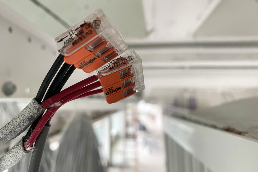 Comment brancher 4 fils avec un connecteur Wago ?