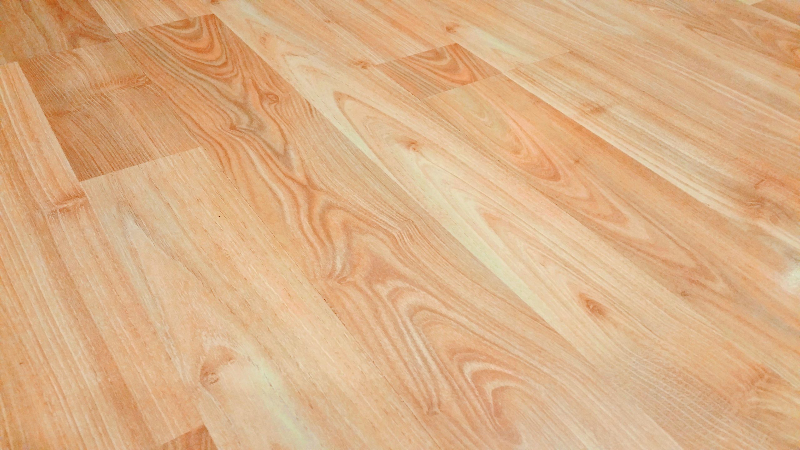 Texture détaillée parquet stratifié grain bois