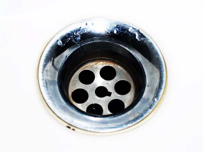 Combien de temps laisser agir l&rsquo;acide chlorhydrique dans une canalisation ?